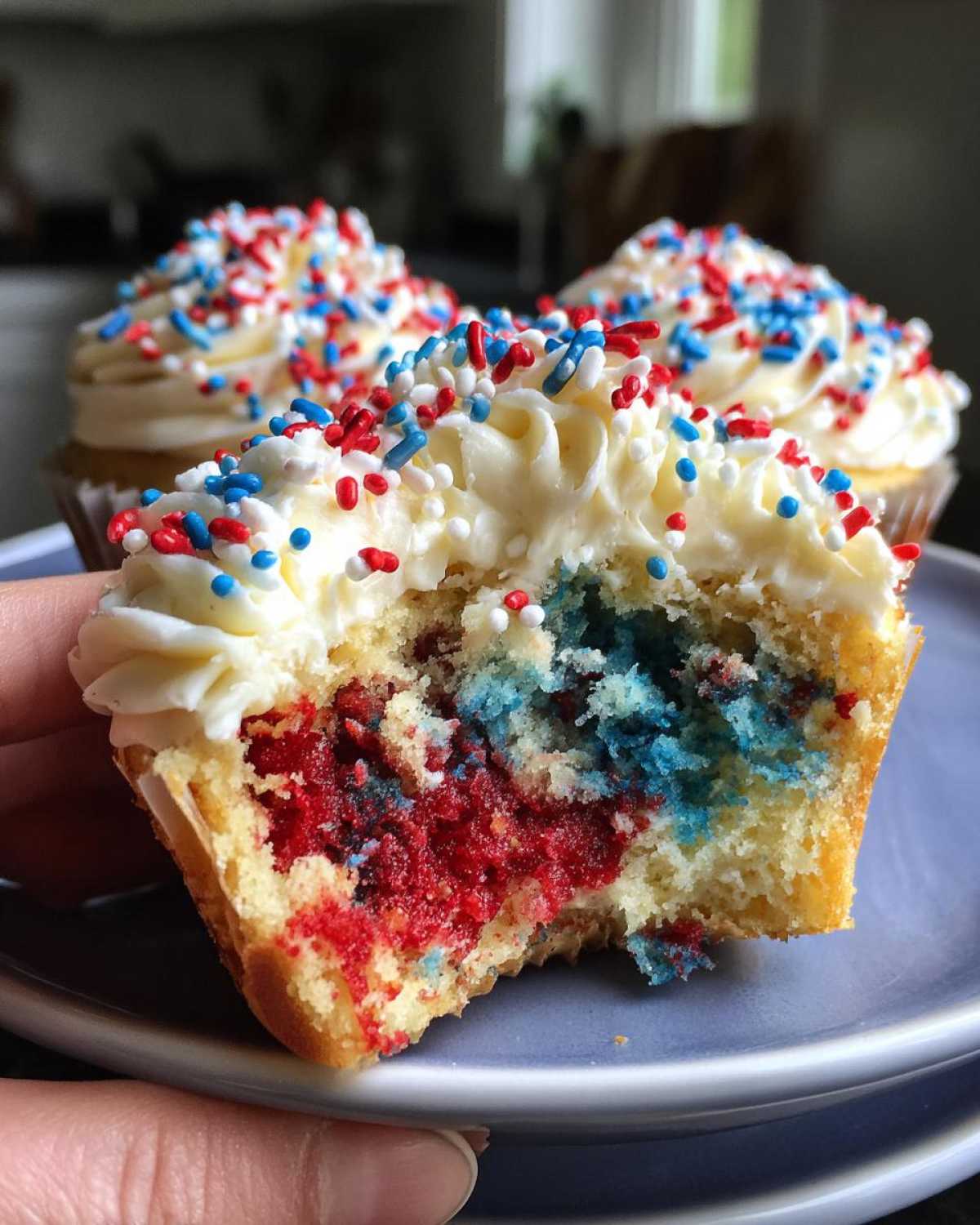 4th of July Star-Spangled Cupcakes - detail 1